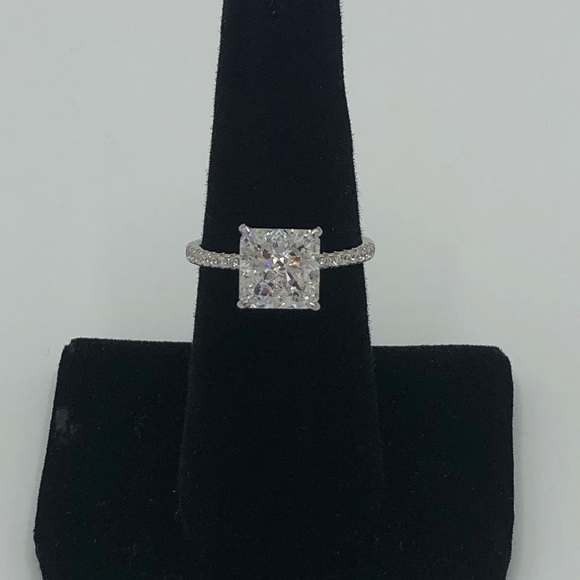 2ct Radiant Cut Ring - Picture 7 of 14